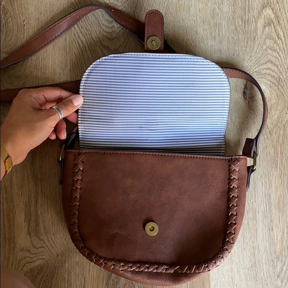 Brown Satchel // G.H. Bass & Co. - Picture 3 of 5